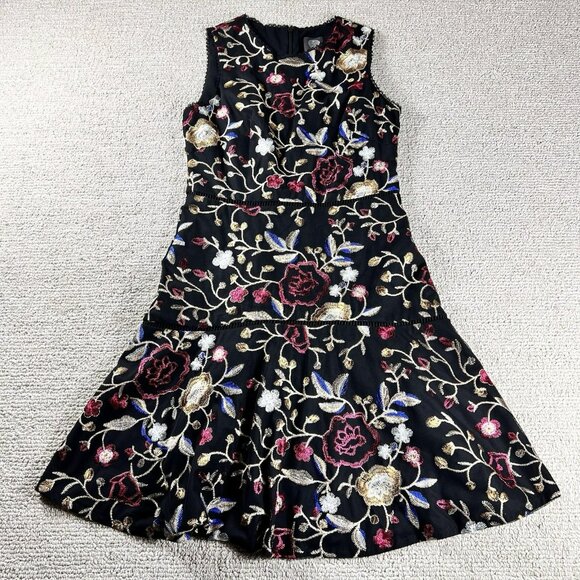 Sangria Dresses & Skirts - Vince Camuto Sleeveless Colorful Floral Dress Black Women’s Size 4